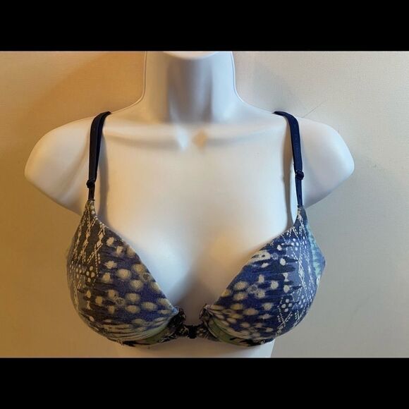 🥀Victoria’s Secret very Sexy PiGeonnant Bra 34B - Picture 2 of 12